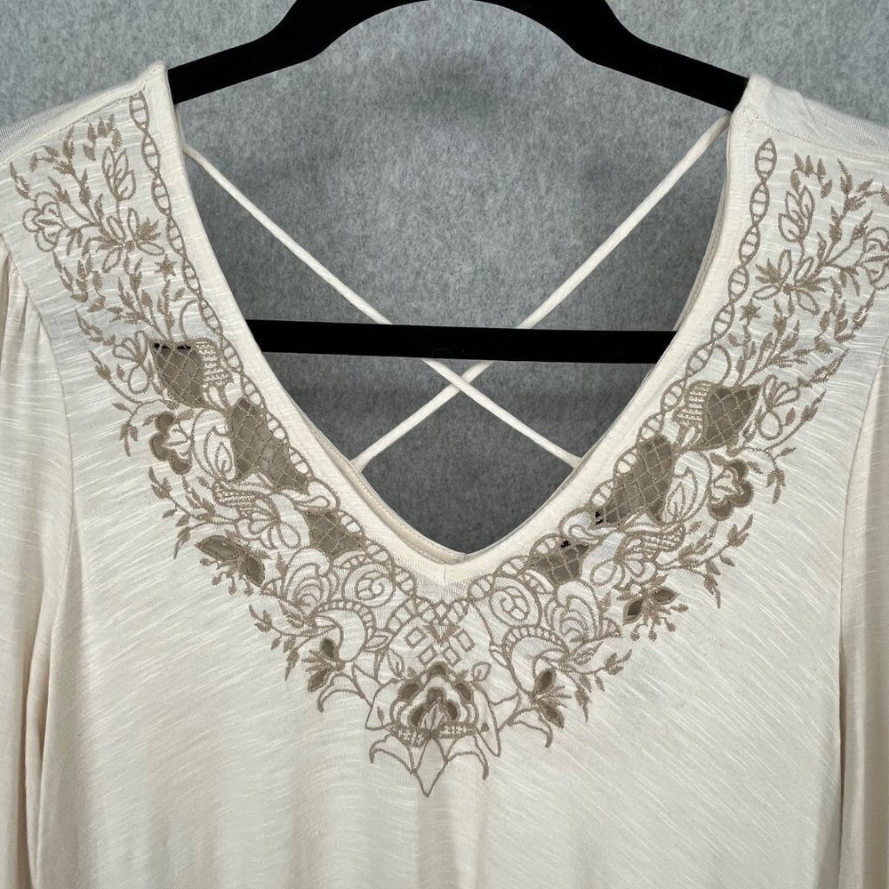 Torrid Babydoll V-Neck Embroidered Long Sleeve Top Size M Cream Boho Flowy NEW - Picture 2 of 11